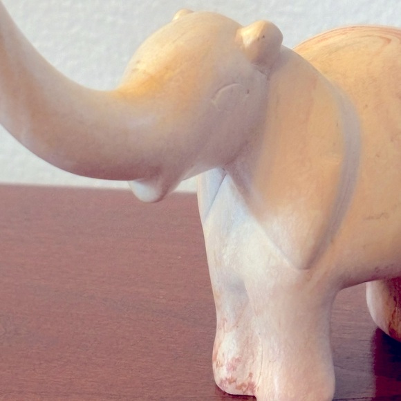 Vintage Soapstone Elephant Figurine - Picture 4 of 8
